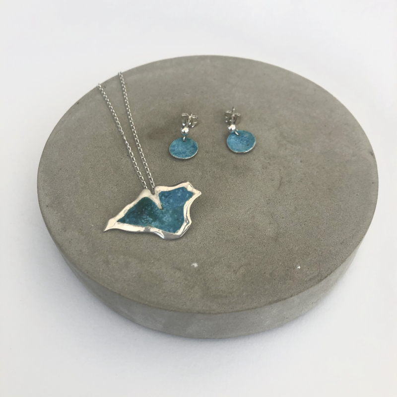 Coloured Pebble Droplet Studs - Sea Green