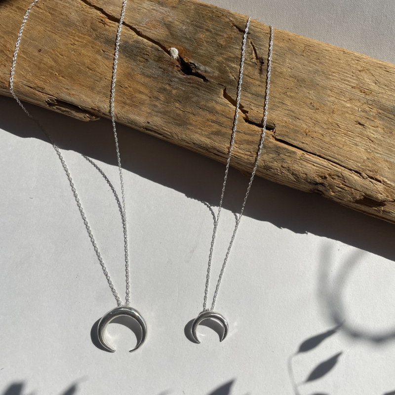 Classic Mini Horn Necklace